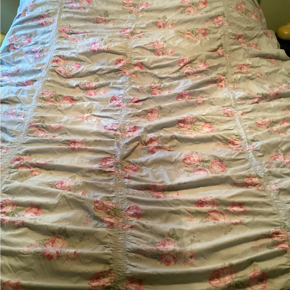 Simply Shabby Chic Rachel Ashwell Ruched Cabbage Rose Twin Duvet Cover
